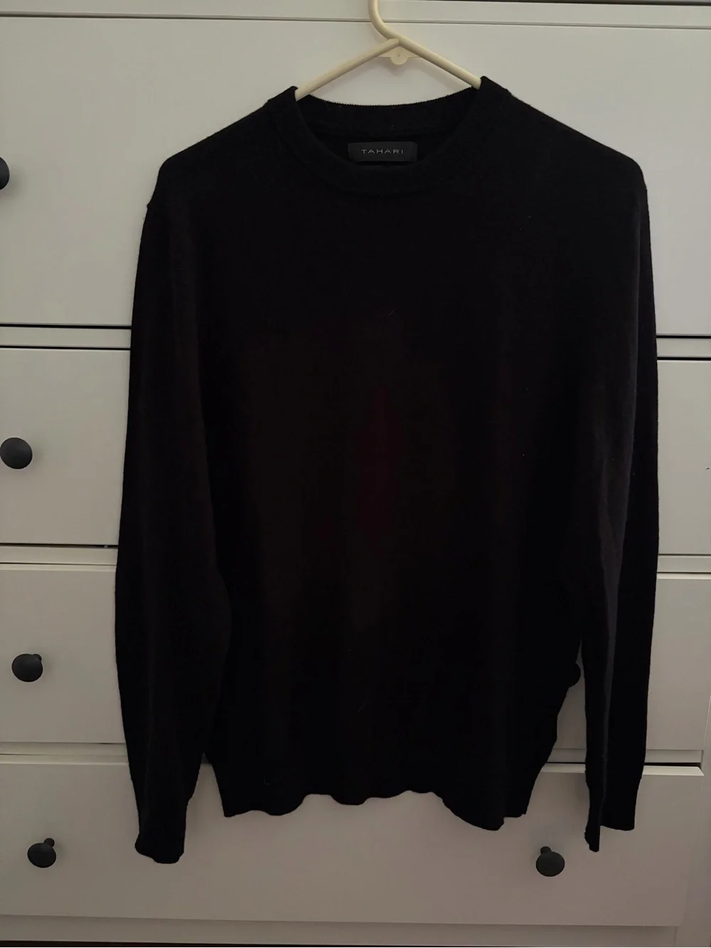 TAHARI wool sweater black size L
